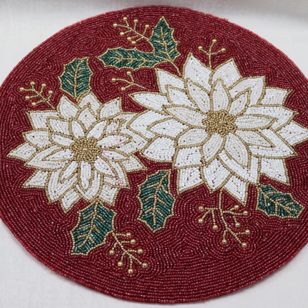 NICOLE MILLER HOME BEADED CHRISTMAS HOLIDAY POINSETTIA CHARGER PLACEMATS-S/2-NEW